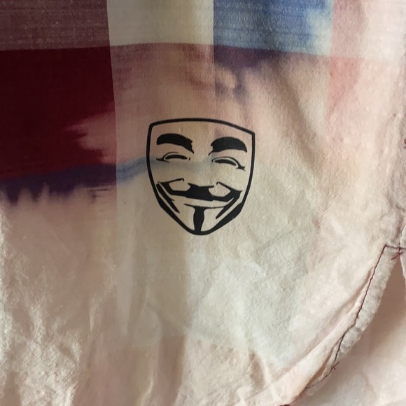 Upcycled full bleach anti-capitalism ‘eat the richi’ Flannel - Picture 6 of 7